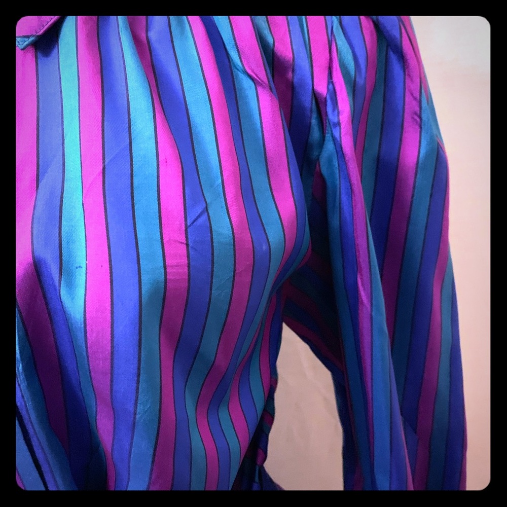 Hong Kong silk skirt and shirt size 8 with belt